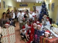 szpital RCZ w Lubinie - Mikołajki od wolontariuszy KGHM (12)
