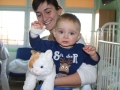 szpital RCZ w Lubinie - Mikołajki od wolontariuszy KGHM (21)