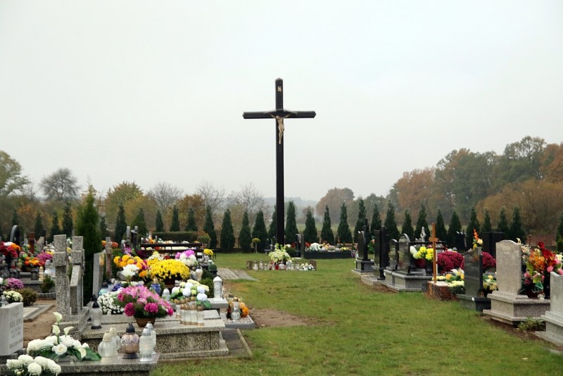 cmentarz-gorzyca-00005_male