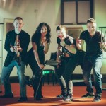 Scena w Ave Cezar dla Jessica Band