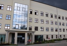 Zmiany w stażu pracy – doliczą umowy zlecenia, działalność i zagranicę