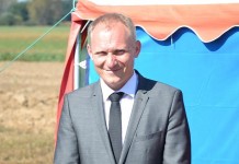 Dzielą stołki z Dutkiewiczem