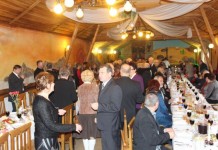 Emeryci przy wigilijnym stole