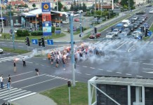 Kibice ku czci bohaterów Powstania Warszawskiego