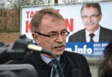 Podzielili stołki między siebie