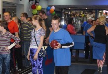 Turniej w kręgielni dla integracji