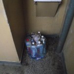 Uroki blokowisk – sąsiad brudas albo osiedlowi pijacy