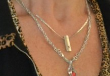 „Rwał na żywca”