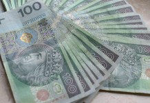 Z nożem po pożyczkę