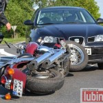 Wymusił na motocykliście