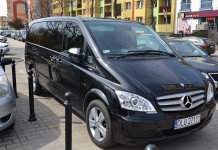 Felieton. Miało być skromnie, a jak jest …