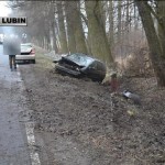 Popędzał, zapłacił i wjechał do rowu (video)