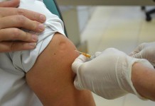 W MCZ szczepią już biały personel