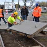 Znowu naprawiają przejazd kolejowy