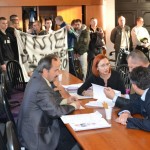 Gorąca sesja o szkole na zakręcie (Video)