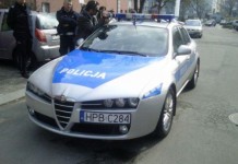 Stoją z „suszarkami”