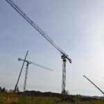 Fundamenty hali “pną” się w górę