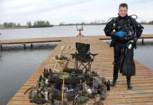 Dzień Ziemi – wolontariusze KGHM sprzątali jezioro – FOTO