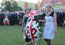 Zastrzelonym przez ZOMO hołd, kwiaty i ukłon – FOTO