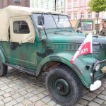 Zabytkowe auta na chojnowskim rynku