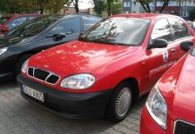 Innych sprawdza siebie nie zamierza