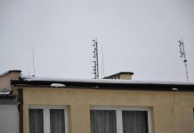 Odśnieżanie dachu zalecane