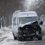 12 osób w szpitalu po wypadku busa