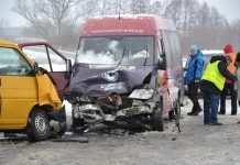 Wypadek busa, są ranni