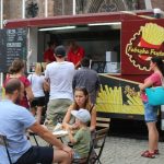 Niecodzienne posiłki za niską cenę – Food Truck tuż, tuż – FOTO