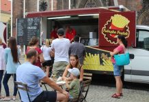 Niecodzienne posiłki za niską cenę – Food Truck tuż, tuż – FOTO