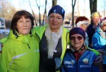 Sylwestrowy bieg parkrun przy słonecznej pogodzie