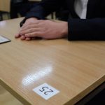 Gimnazjaliści w trakcie egzaminów