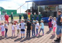 Ratownicy górniczy, Indianie i akrobacje – Festyn ZPPD – FOTO