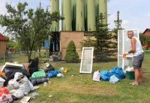 Działkowicze zrobili wysypisko śmieci – smród i paskudny widok