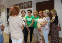 Uczniowie na lodzie. Nauczyciele krzyczą, a prezydent nie chce rozmawiać