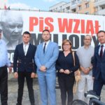 Kolejne bilbordy jeżdżą po kraju