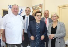 Minister Edukacji zachwycona projektem „Słodka Julka” – FOTO