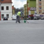 Wymieniają wadliwy kamień…