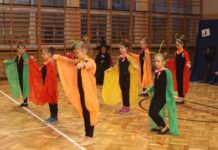 Baśniowy pierwszy kontakt ze szkołą dla przyszłych uczniów – FOTO