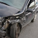 Toyota uderzyła w barierki