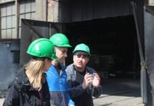 Raz w roku pokazują hutę ludziom z zewnątrz – FOTO