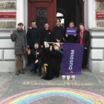 Wyrażą solidarność z LGBT malując tęczę w runku