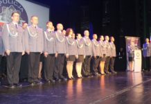 Policjantom medale i awanse – FOTO