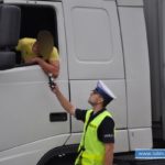 Na podwójnym gazie za kółkiem ciężarówki. Stracili prawo jazdy