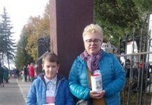 Wolontariusze z Rudnej z myślą o polskich grobach na Ukrainie