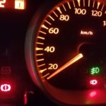 Są kierowcy, którzy nawet nie wiedzą, gdzie włączyć światła przeciwmgłowe