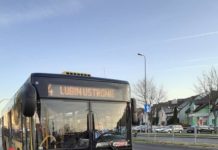 Kierowca panią Mikołajową, czyli słodkości dla dzieci w autobusie