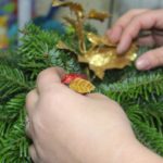 Świąteczne stroiki i ozdoby już na kiermaszu – FOTO