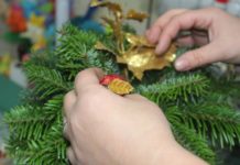 Świąteczne stroiki i ozdoby już na kiermaszu – FOTO