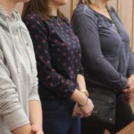 Winny pobicia i gróźb podczas Halloween, ale postępowanie umorzono warunkowo na rok